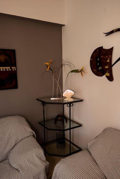 Avant Garde Downtown Apartment