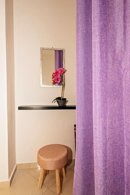 Avant Garde Downtown Apartment Rhodes City